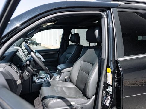 Used 2020 Toyota Land Cruiser Heritage Edition AWD/4WD image 36