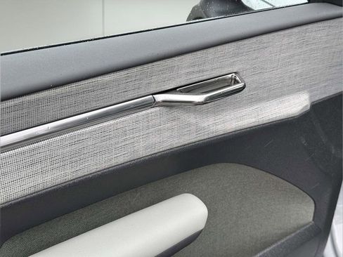 New 2026 Volvo EX30 Cross Country Ultra w/ Protection Package Premier image 18