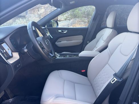 New 2026 Volvo XC60 T8 Plus w/ Protection Package Premier image 9