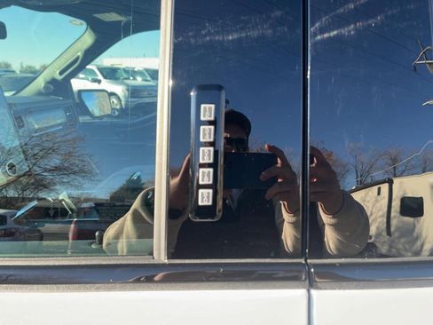 New 2023 Ford F150 Lightning Platinum image 11