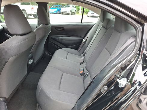 Used 2024 Toyota Corolla LE FWD image 11
