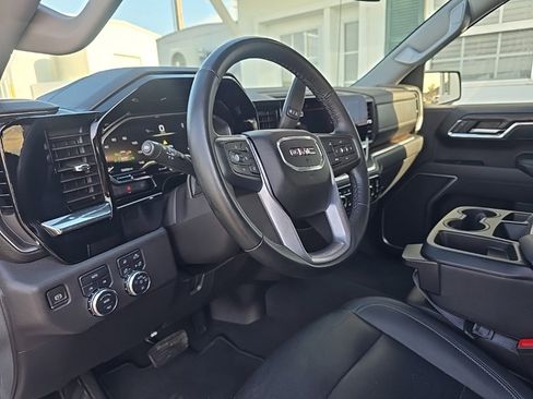 Used 2024 GMC Sierra 1500 SLT image 14