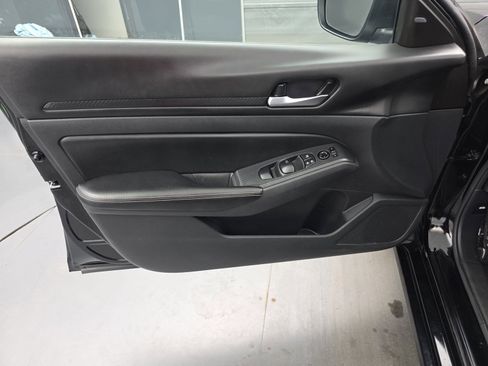 Used 2024 Nissan Altima 2.5 SV image 20