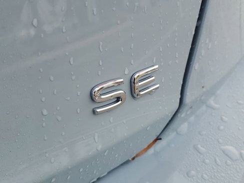 New 2026 Volkswagen Jetta SE FWD image 6