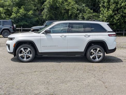New 2026 Jeep Grand Cherokee Limited AWD/4WD image 6