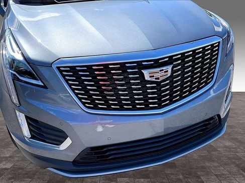 Used 2021 Cadillac XT5 Premium Luxury AWD/4WD image 4