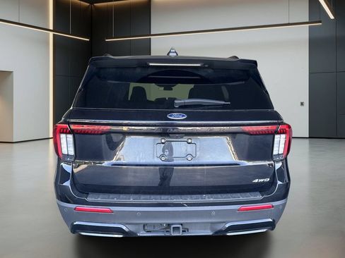 Used 2025 Ford Explorer ST-Line AWD/4WD image 8