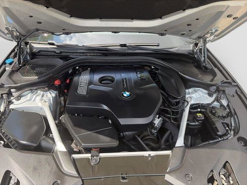 Used 2019 BMW 530i w/ Convenience Package RWD image 19