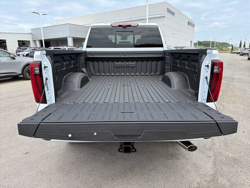 New 2026 GMC Sierra 2500 Denali w/ Denali Reserve Package AWD/4WD image 24