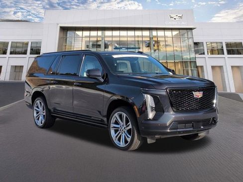 Certified 2026 Cadillac Escalade ESV Platinum Sport AWD/4WD image 3