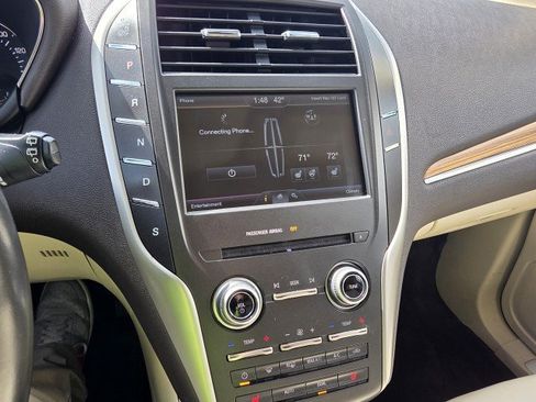 Used 2015 Lincoln MKC FWD w/ Equipment Group 101A Select image 36