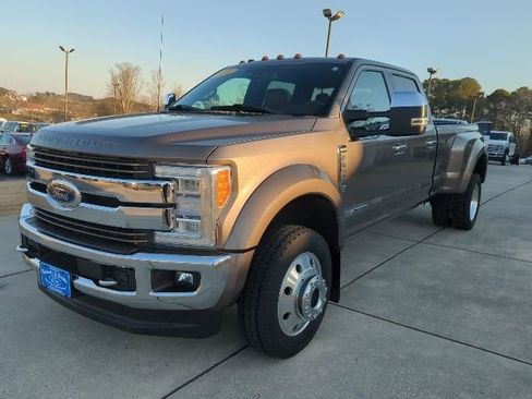 Used 2018 Ford F450 King Ranch w/ King Ranch Ultimate Package image 3