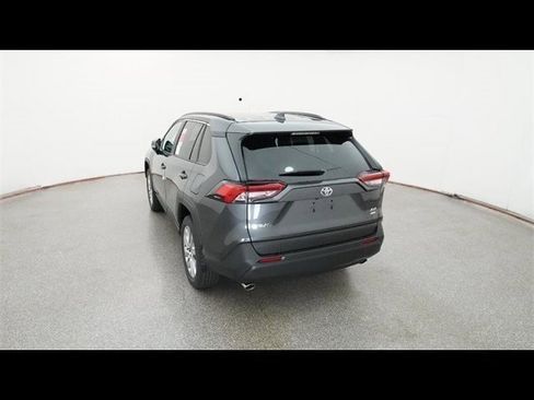 Used 2025 Toyota RAV4 XLE Premium image 39