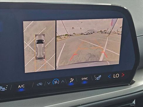 New 2026 Chevrolet Traverse LT w/ Sun and Wheel Package FWD image 13
