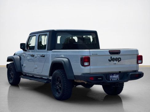Used 2023 Jeep Gladiator Sport w/ Trailer Tow Package AWD/4WD image 5