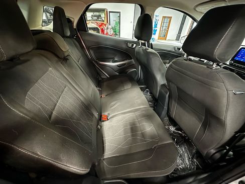 Used 2021 Ford EcoSport SE FWD image 14
