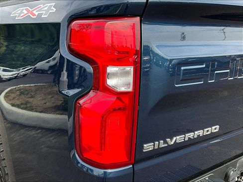Used 2020 Chevrolet Silverado 1500 LTZ w/ LTZ Premium Package AWD/4WD image 24