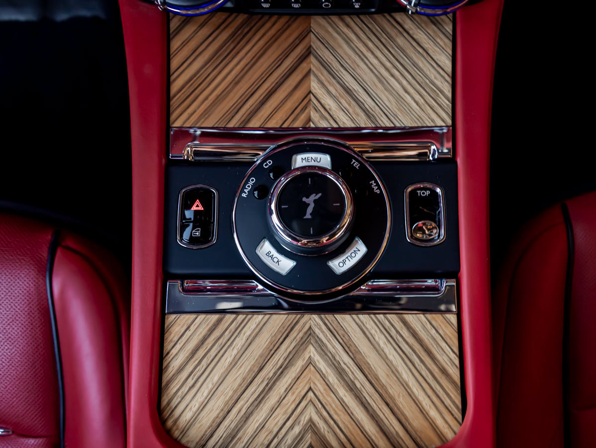 Certified 2016 Rolls-Royce Dawn RWD image 18