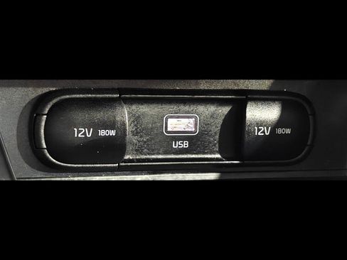 Used 2025 Kia Soul LX w/ LX Technology Package FWD image 35