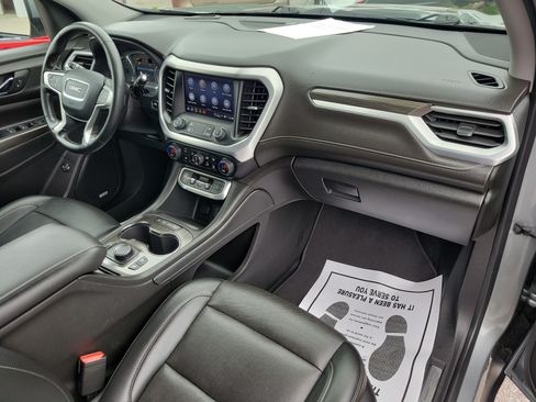 Certified 2023 GMC Acadia SLT FWD image 11