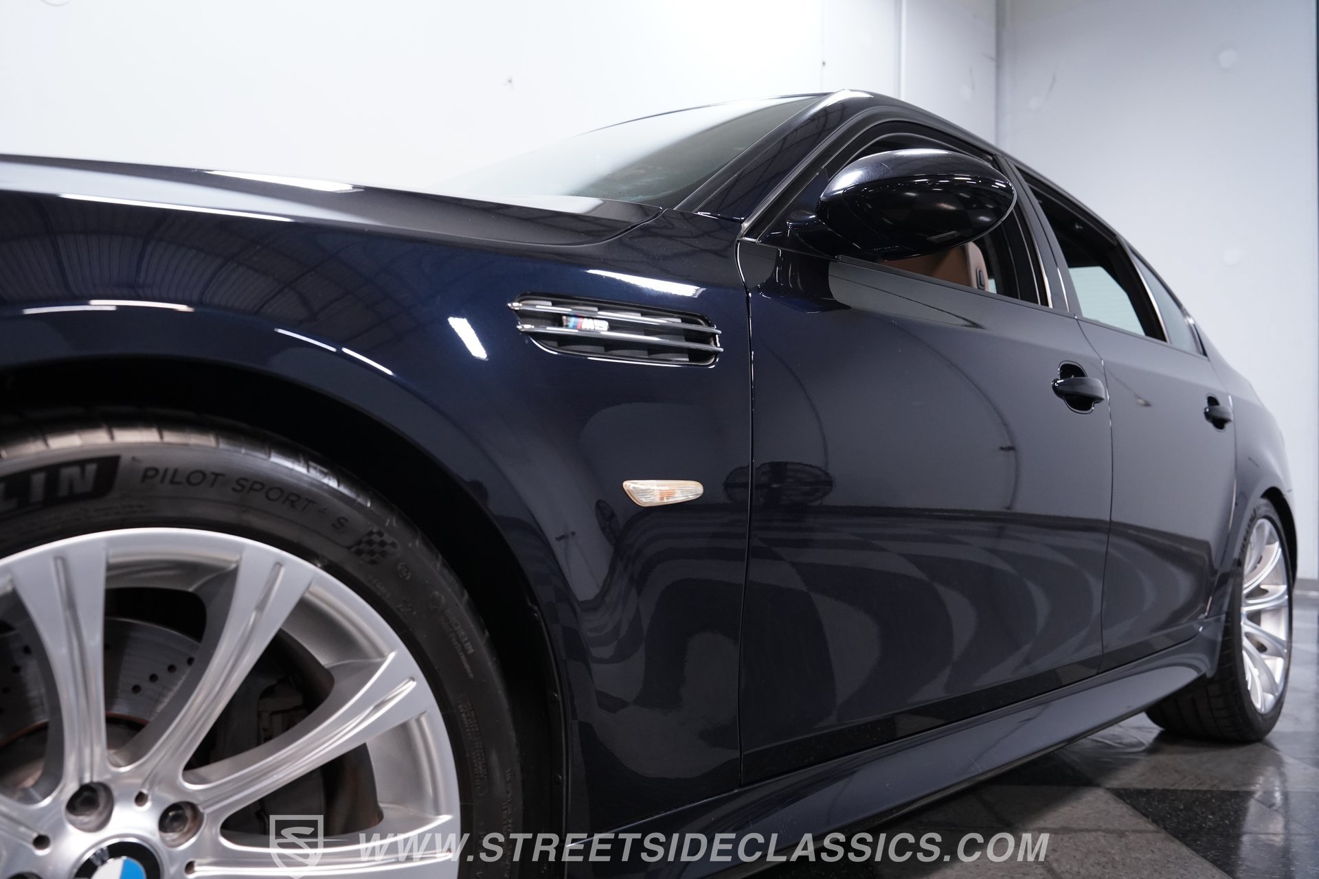 Used 2010 BMW M5 RWD image 18