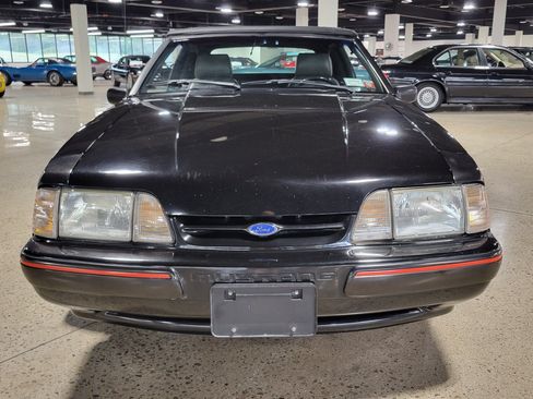 Used 1989 Ford Mustang LX RWD image 6