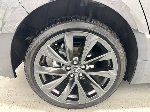 Used 2025 Toyota Corolla SE image 65