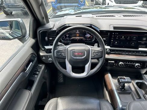 Used 2025 GMC Sierra 1500 SLT w/ SLT Premium Plus Package AWD/4WD image 23