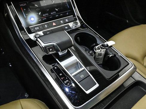 Used 2023 Audi Q7 Premium Plus w/ Premium Plus Package image 12