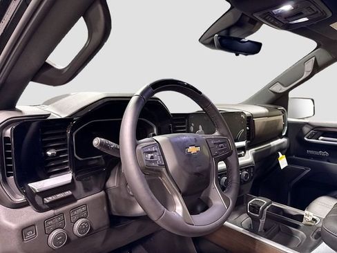 New 2026 Chevrolet Silverado 1500 High Country w/ Technology Package AWD/4WD image 12