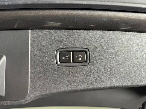 New 2026 Porsche Cayenne Coupe image 18