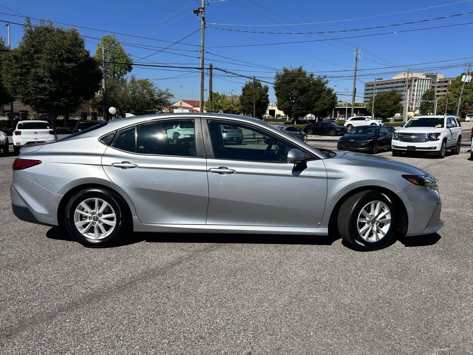 Used 2025 Toyota Camry LE FWD image 2