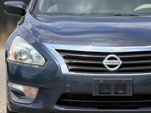 Used 2015 Nissan Altima 2.5 S w/ Sport Value Package FWD image 11