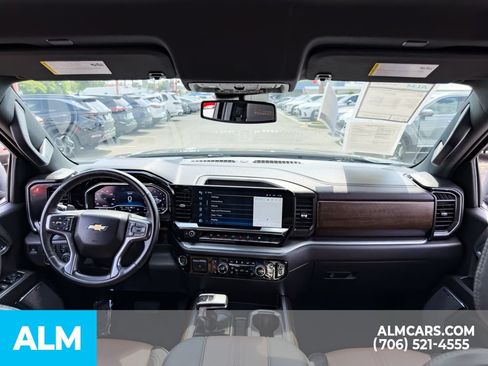 Used 2024 Chevrolet Silverado 1500 High Country AWD/4WD image 17