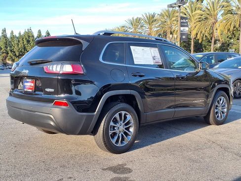 Used 2019 Jeep Cherokee Latitude Plus image 5