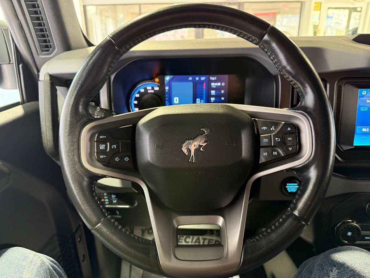 Used 2022 Ford Bronco Big Bend w/ Sasquatch Package AWD/4WD image 27