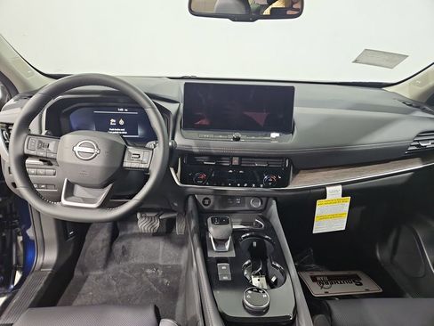 New 2026 Nissan Rogue Platinum w/ Platinum Premium Package image 13