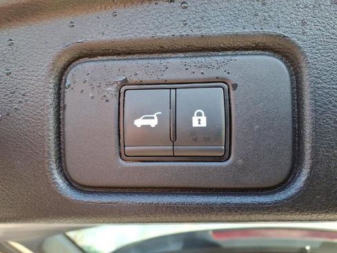Certified 2023 Nissan Pathfinder SL AWD/4WD image 8