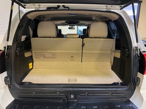 Used 2014 Toyota Sequoia Platinum AWD/4WD image 15