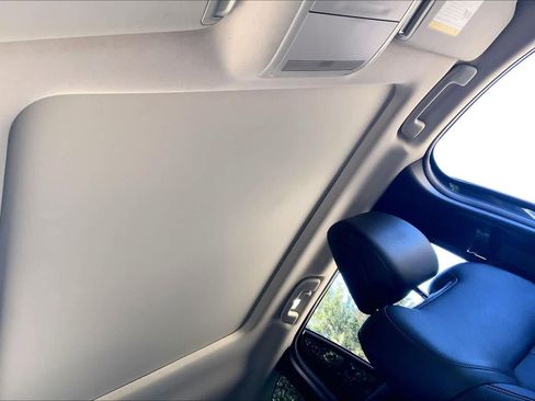 Certified 2025 MAZDA CX-50 2.5 Hybrid w/ Weather Package image 13