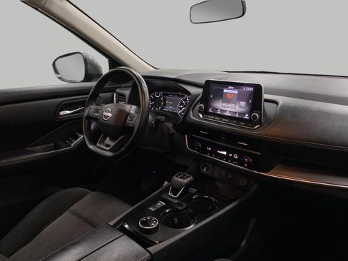 Certified 2025 Nissan Rogue SV AWD/4WD image 19