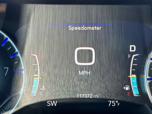 Used 2020 Chrysler Pacifica Touring-L Plus w/ Advanced Safetytec Group FWD image 73