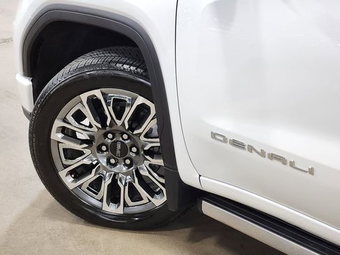 Used 2025 GMC Sierra 1500 Denali Ultimate AWD/4WD image 23