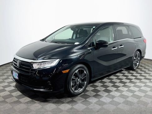 Used 2022 Honda Odyssey Elite image 3