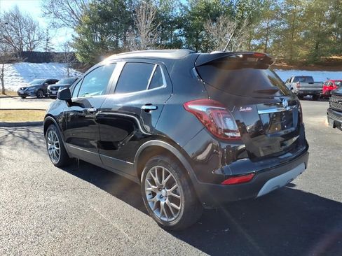 Used 2020 Buick Encore Sport Touring w/ Safety Package image 9