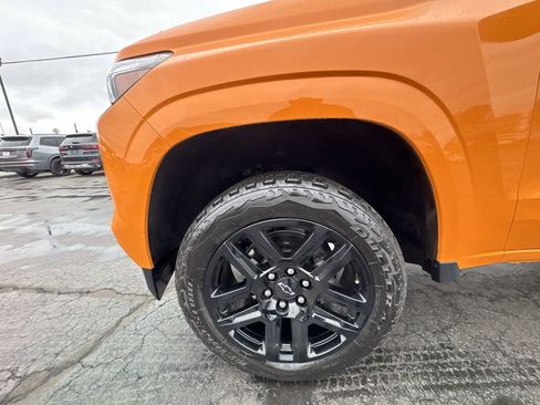 Used 2025 Chevrolet Colorado Z71 w/ Z71 Convenience Package 2 AWD/4WD image 10
