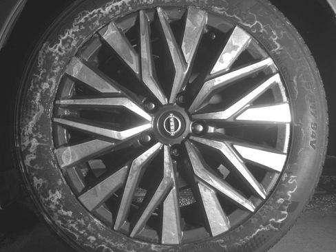 Used 2025 Nissan Altima 2.5 SV FWD image 14