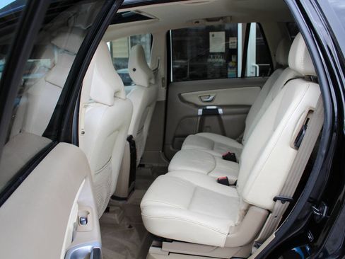 Used 2012 Volvo XC90 3.2 image 12