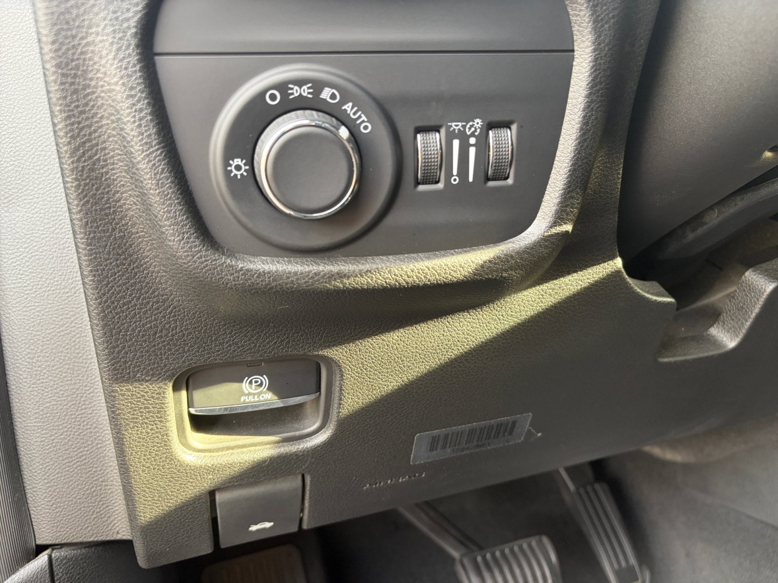 Used 2023 Jeep Grand Cherokee L Laredo AWD/4WD image 35