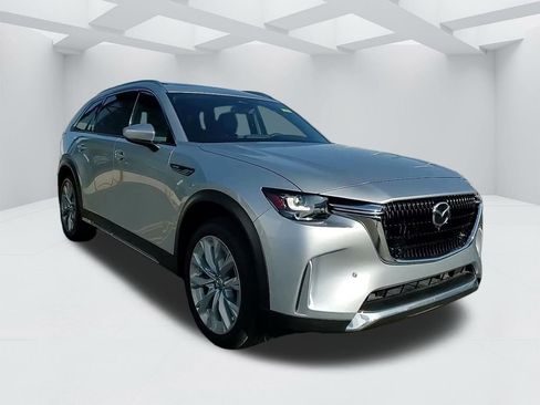 Certified 2025 MAZDA CX-90 3.3 Turbo w/ Premium Plus Pkg image 3